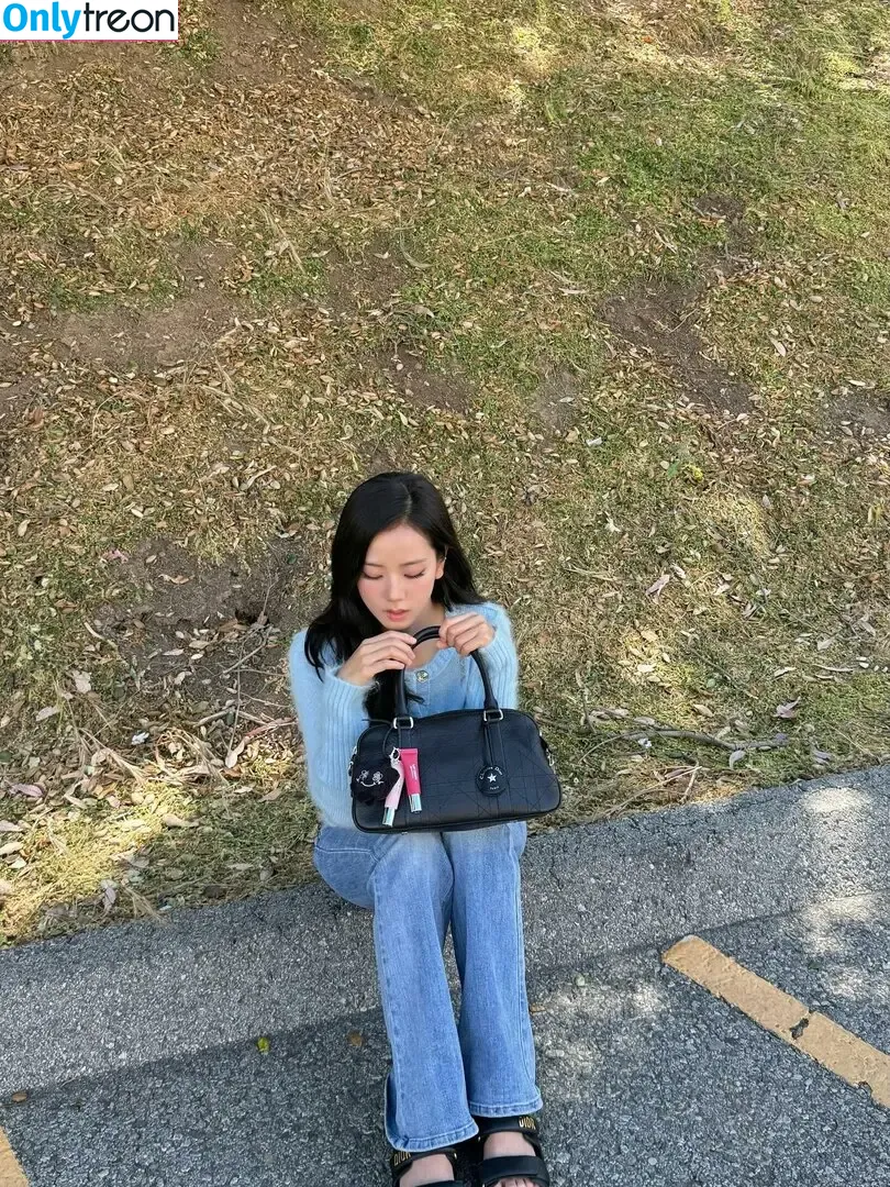 Jisoo голая photo #1467 (BLACKPINK / qenshizu / sooyaaa__)