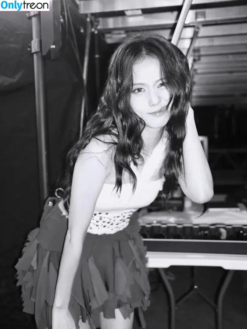 Jisoo nude photo #1683 (BLACKPINK / qenshizu / sooyaaa__)