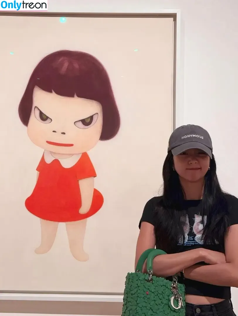 Jisoo nude photo #1770 (BLACKPINK / qenshizu / sooyaaa__)