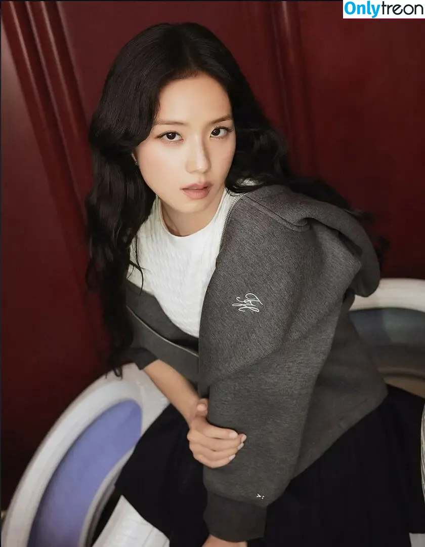 Jisoo голая photo #1788 (BLACKPINK / qenshizu / sooyaaa__)