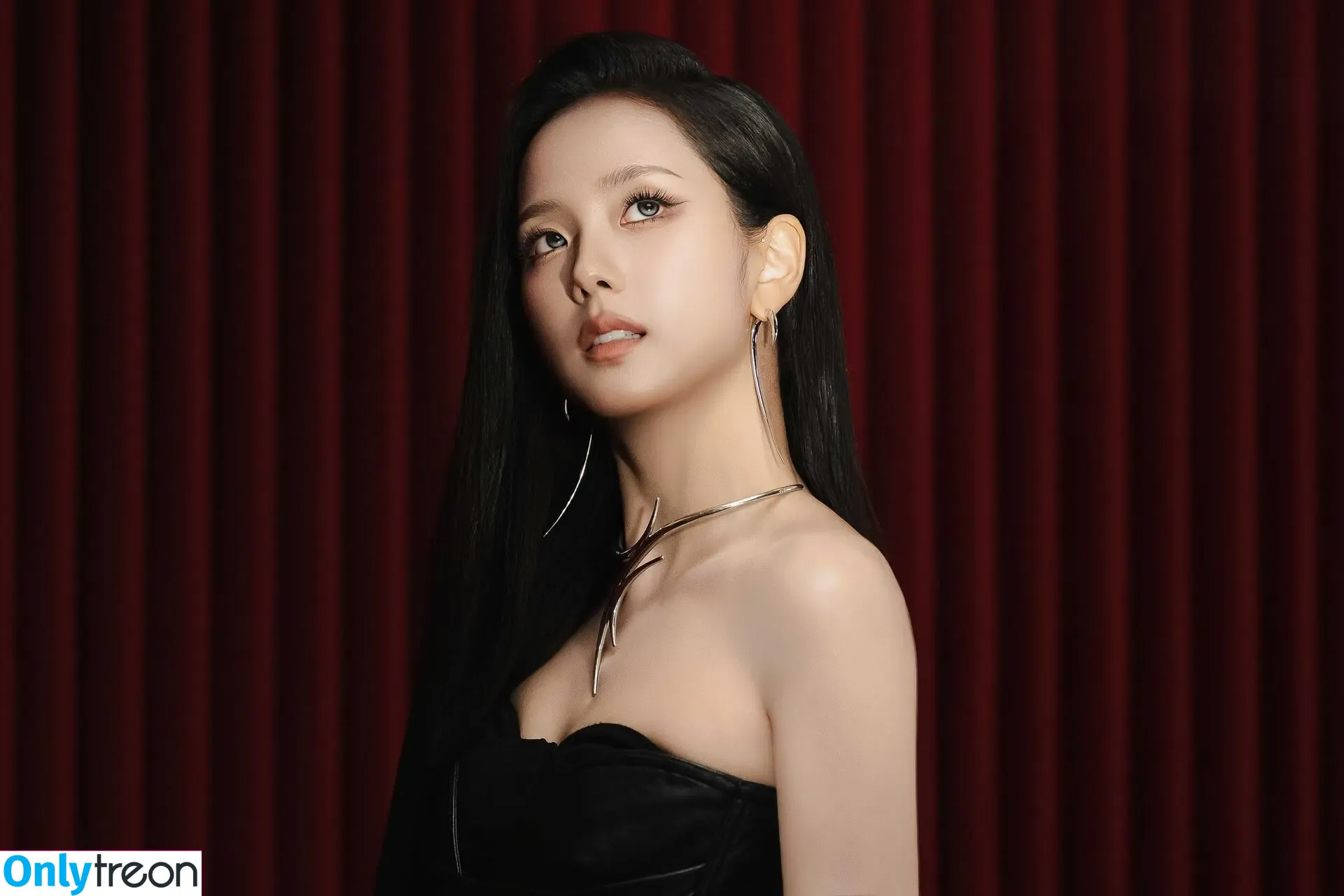 Jisoo голая photo #1843 (BLACKPINK / qenshizu / sooyaaa__)