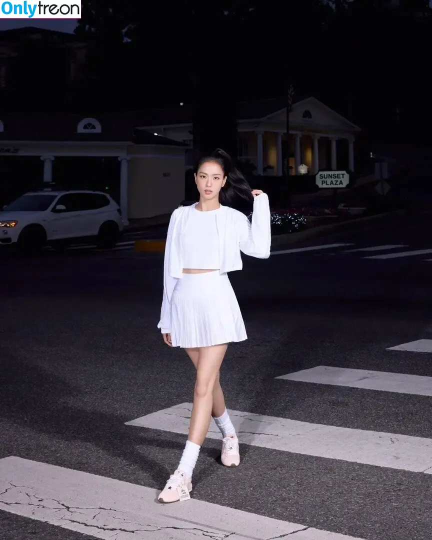 Jisoo голая photo #1874 (BLACKPINK / qenshizu / sooyaaa__)