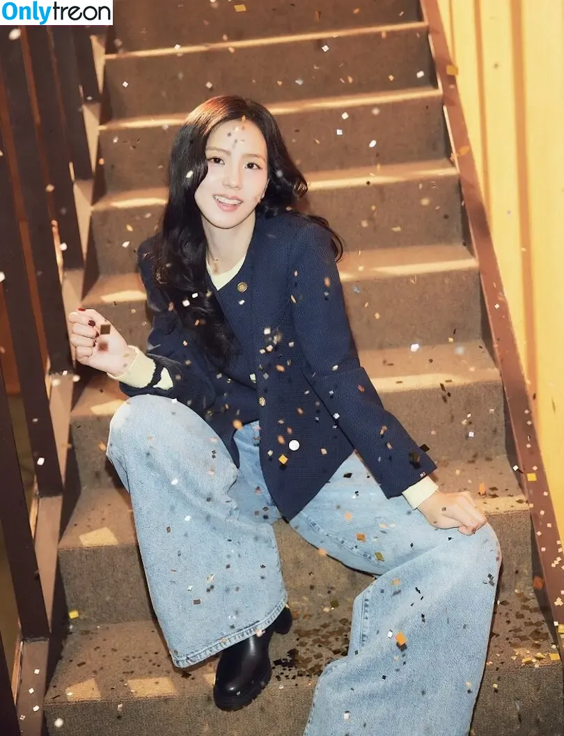 Jisoo голая photo #1917 (BLACKPINK / qenshizu / sooyaaa__)