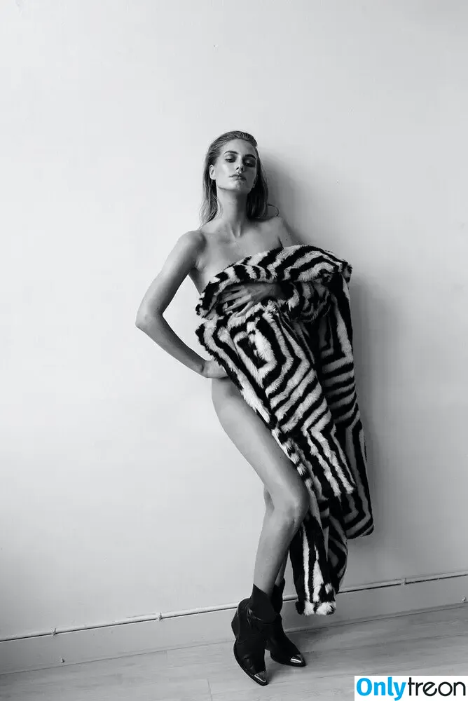 Jisse Gierveld nude photo #0038 (jissetamar)