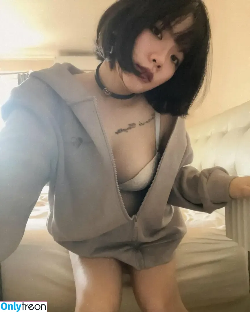 jjryhs nude photo #0076 (jade nguyen)