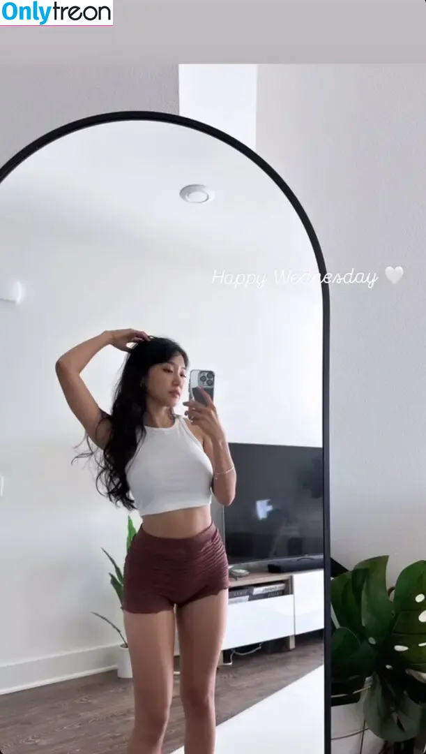 Jjuubaby nude photo #0001 (Jjubaby / adore.jenny)