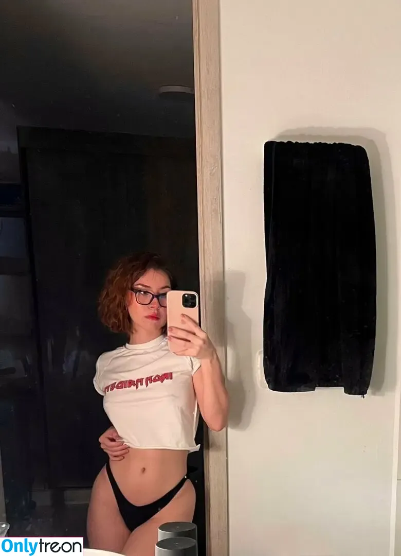 joan_didion nude photo #0001 (didi_jo12 / didijo12)