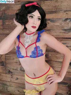 Joanie Brosas / JoanieBrosas фото голая #0312