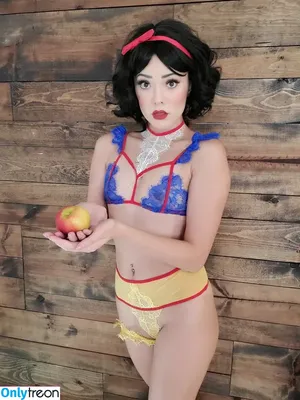 Joanie Brosas / JoanieBrosas фото голая #0319