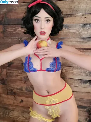 Joanie Brosas / JoanieBrosas фото голая #0328