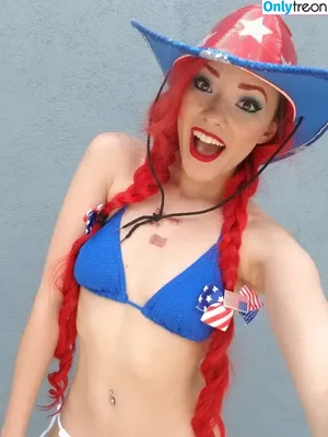 Joanie Brosas / JoanieBrosas фото голая #0378
