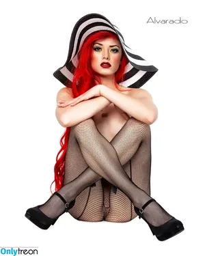 Joanie Brosas / JoanieBrosas фото голая #0536