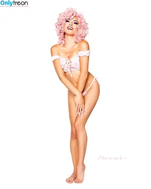 Joanie Brosas / JoanieBrosas фото голая #0714