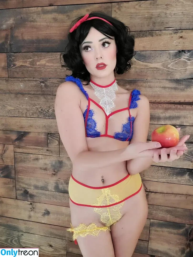 Joanie Brosas nude photo #0313 (JoanieBrosas)