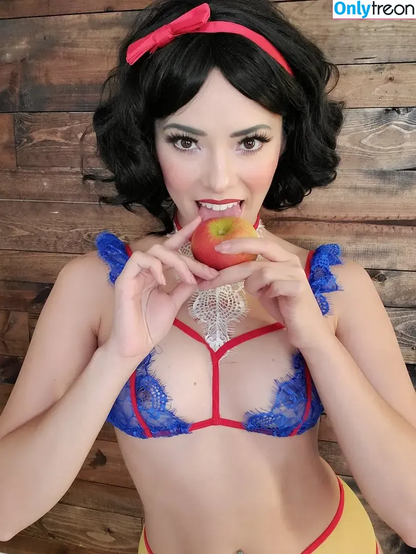 Joanie Brosas голая photo #0332 (JoanieBrosas)