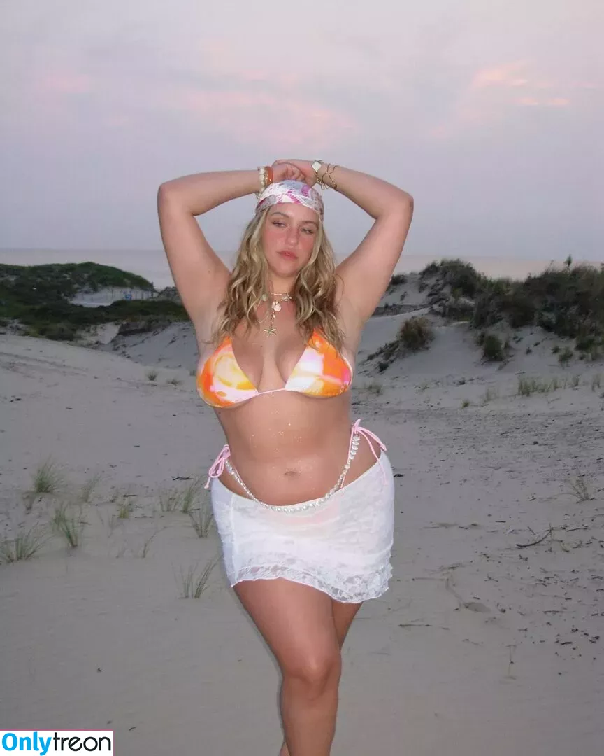 Joann Van Den Herik nude photo #0422 (Joannvdherik)