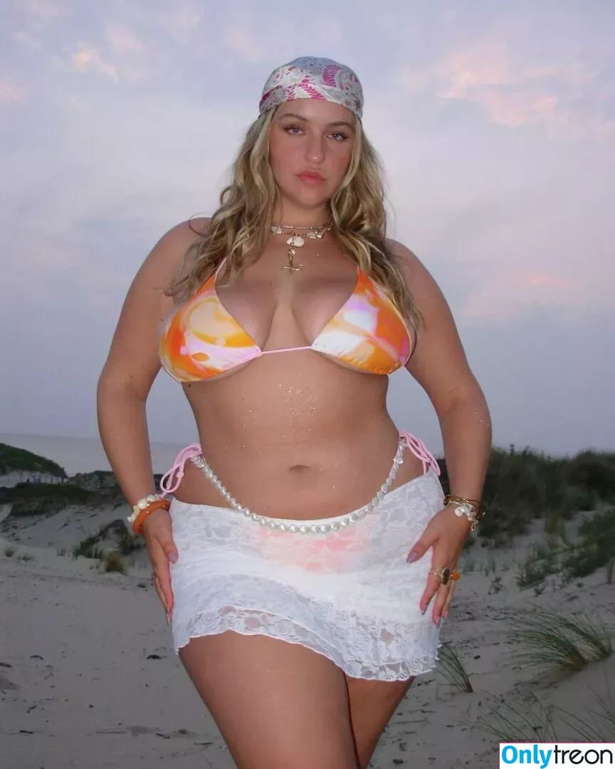 Joann Van Den Herik nude photo #0426 (Joannvdherik)