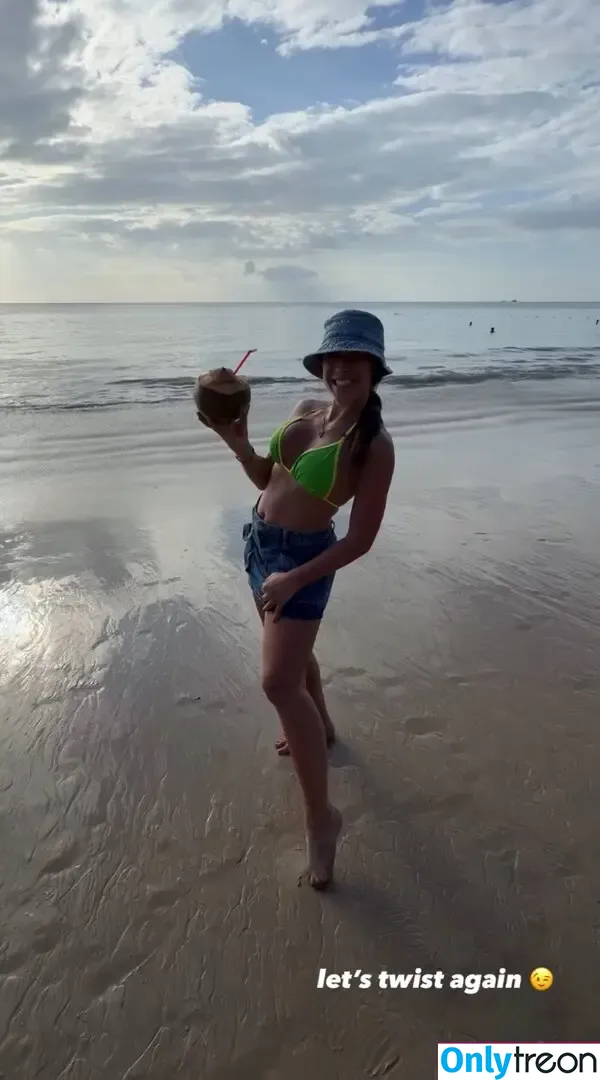 Joanna Jedrzejczyk nude photo #0137 (joannajedrzejczyk)