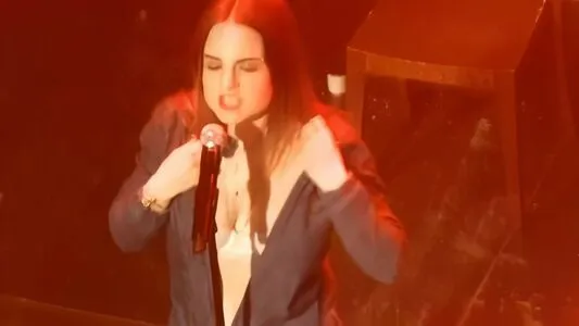 Joanna Jojo Levesque / iamjojo nude photo #0018