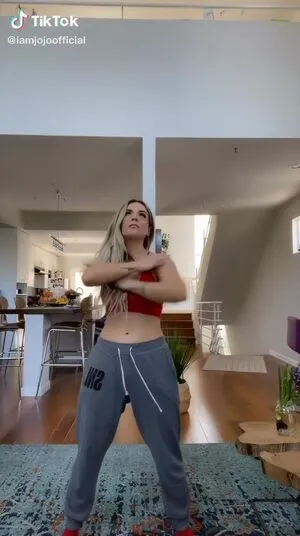 Joanna Jojo Levesque / iamjojo nude photo #0025