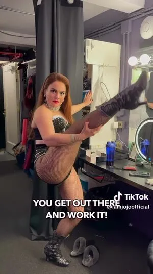 Joanna Jojo Levesque / iamjojo nude photo #0056