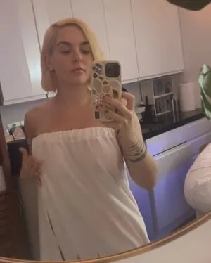 Joanna Jojo Levesque / iamjojo nude photo #0092