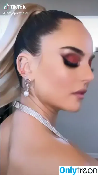 Joanna Jojo Levesque nude photo #0027 (iamjojo)
