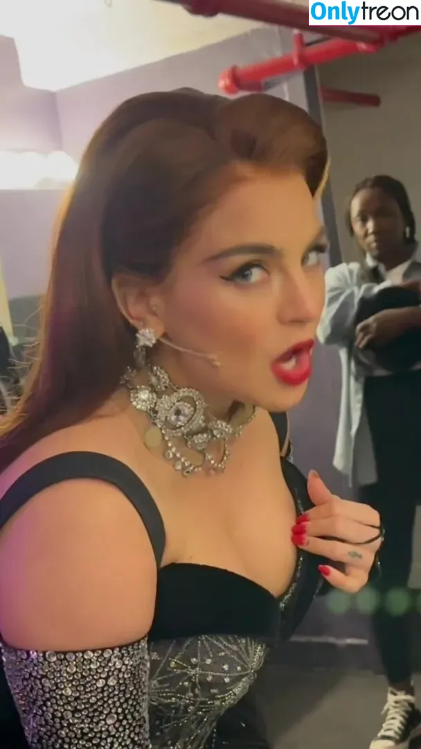 Joanna Jojo Levesque nude photo #0071 (iamjojo)