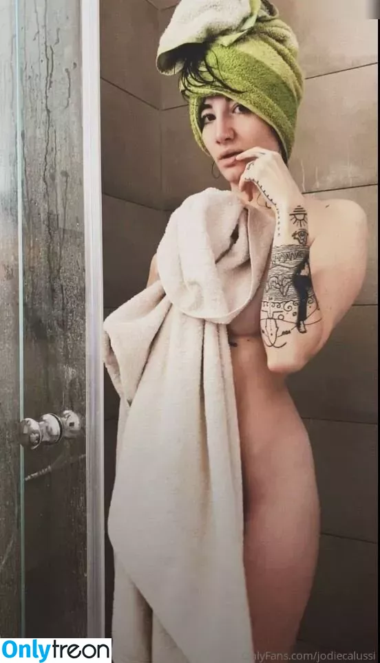 Jodie Calussi голая photo #0098 (jodiecalussi)