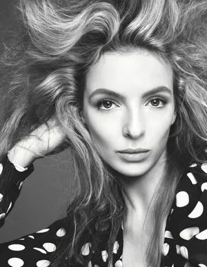 Jodie Comer / jodiemcomer фото голая #0080