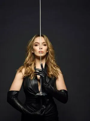 Jodie Comer / jodiemcomer фото голая #0084