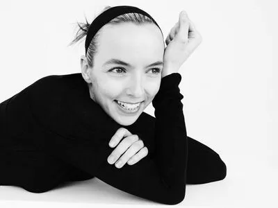 Jodie Comer / jodiemcomer фото голая #0136