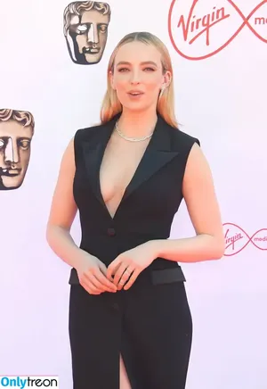 Jodie Comer / jodiemcomer nude photo #0503