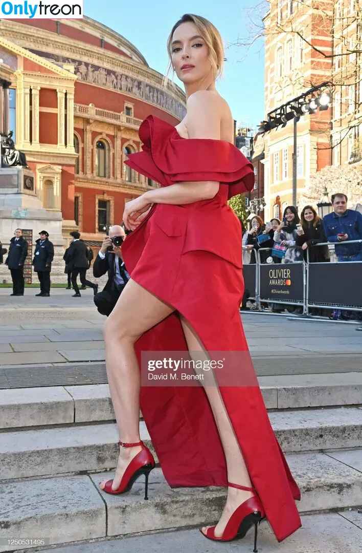 Jodie Comer голая photo #0153 (jodiemcomer)