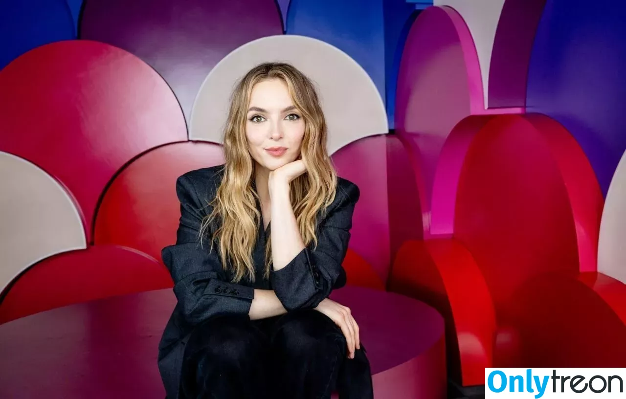 Jodie Comer голая photo #0345 (jodiemcomer)