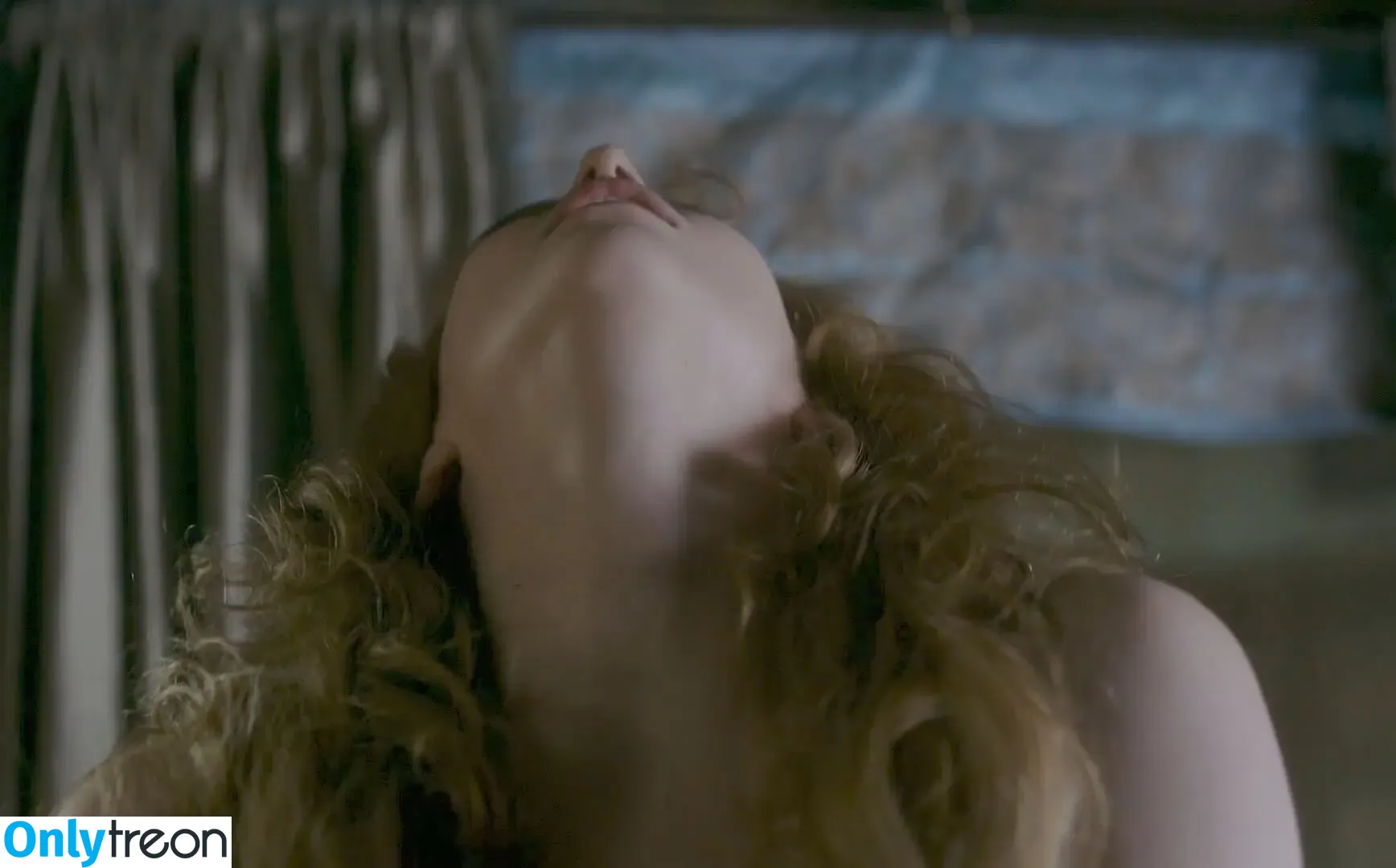 Jodie Comer nude photo #0392 (jodiemcomer)