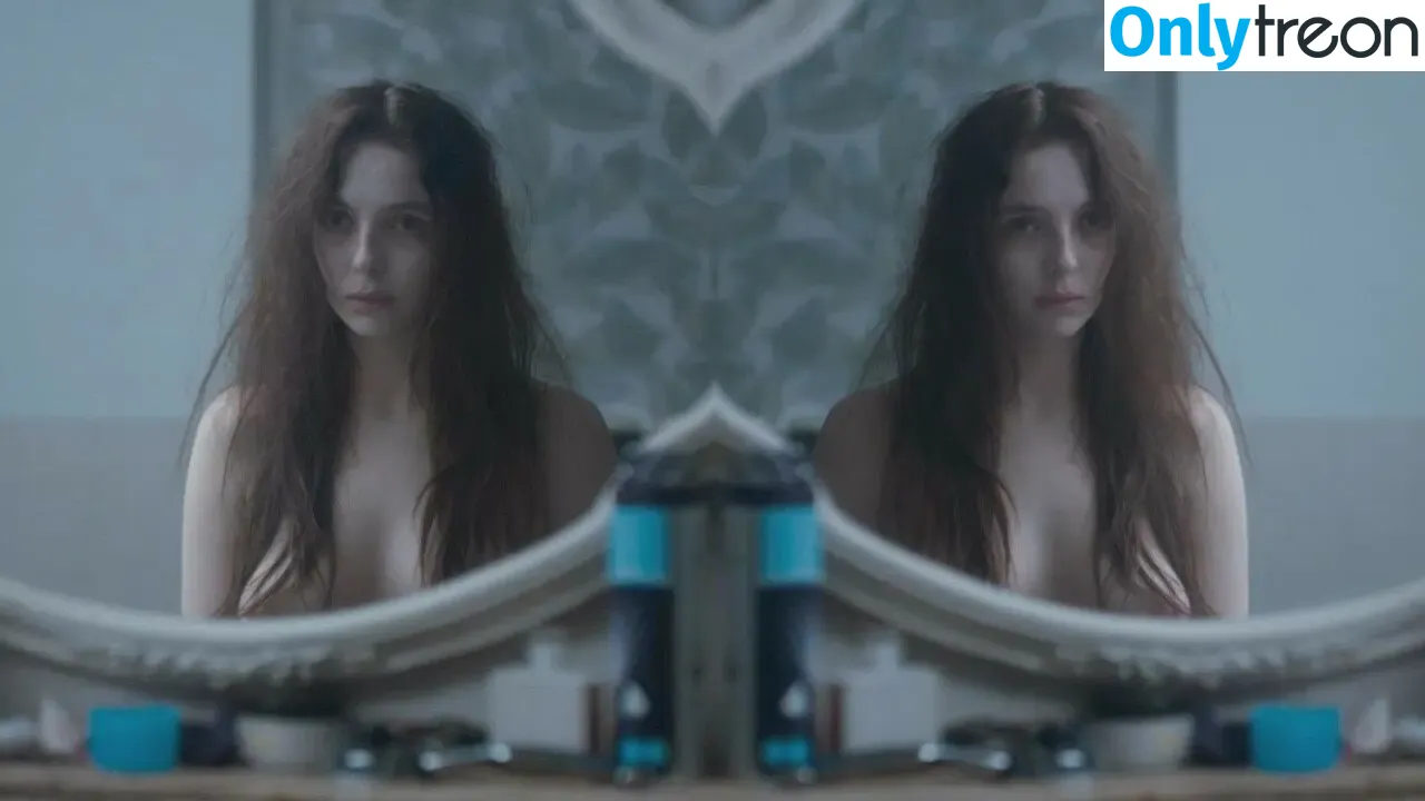 Jodie Comer nude photo #0394 (jodiemcomer)