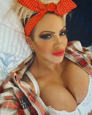 Jodie Marsh / jodiemarsh / jodiemarshtv фото голая #0273