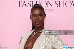 Jodie Turner-Smith / jodiesmith фото голая #0179