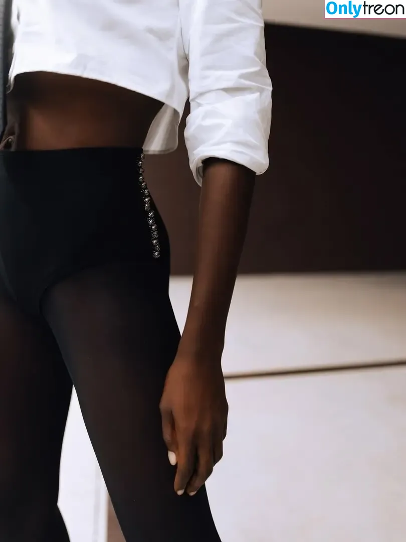 Jodie Turner-Smith nude photo #0120 (jodiesmith)