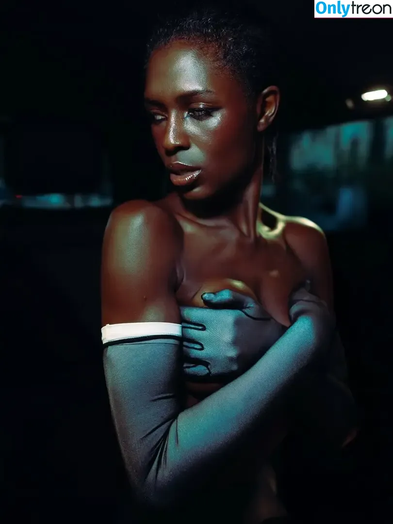 Jodie Turner-Smith nude photo #0125 (jodiesmith)
