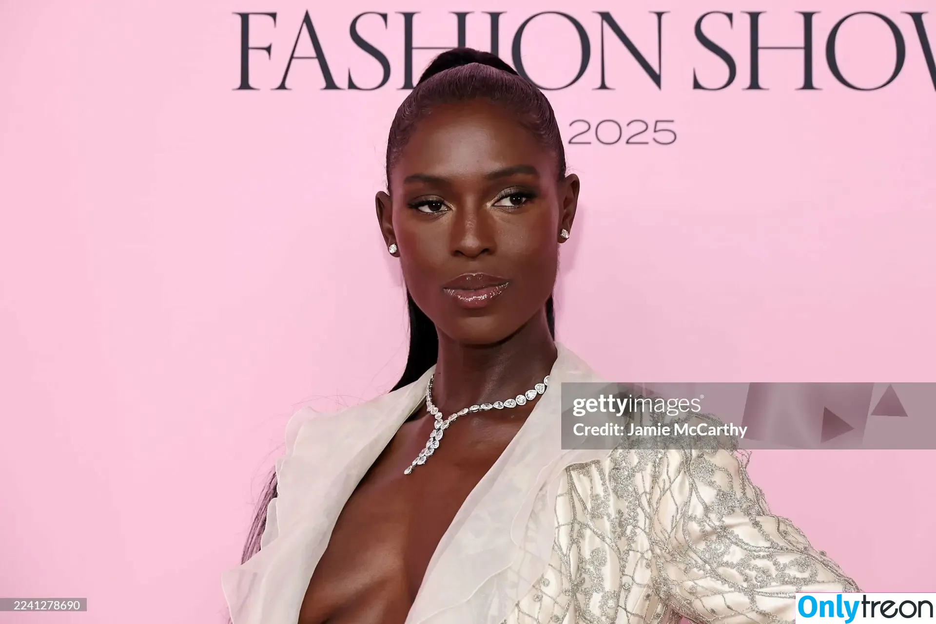 Jodie Turner-Smith голая photo #0179 (jodiesmith)