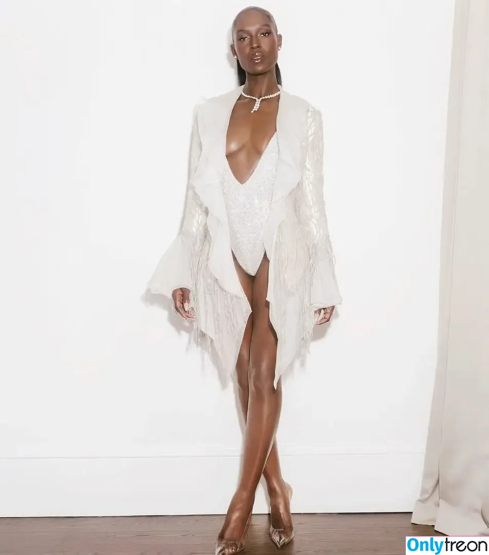 Jodie Turner-Smith голая photo #0190 (jodiesmith)