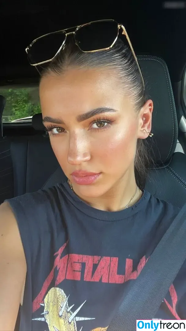 Joelle Marie Jaracz голая photo #0042 (joellejrz)