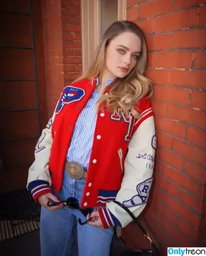 joey_king / iam_jaygarcia / joeyking nude photo #1598