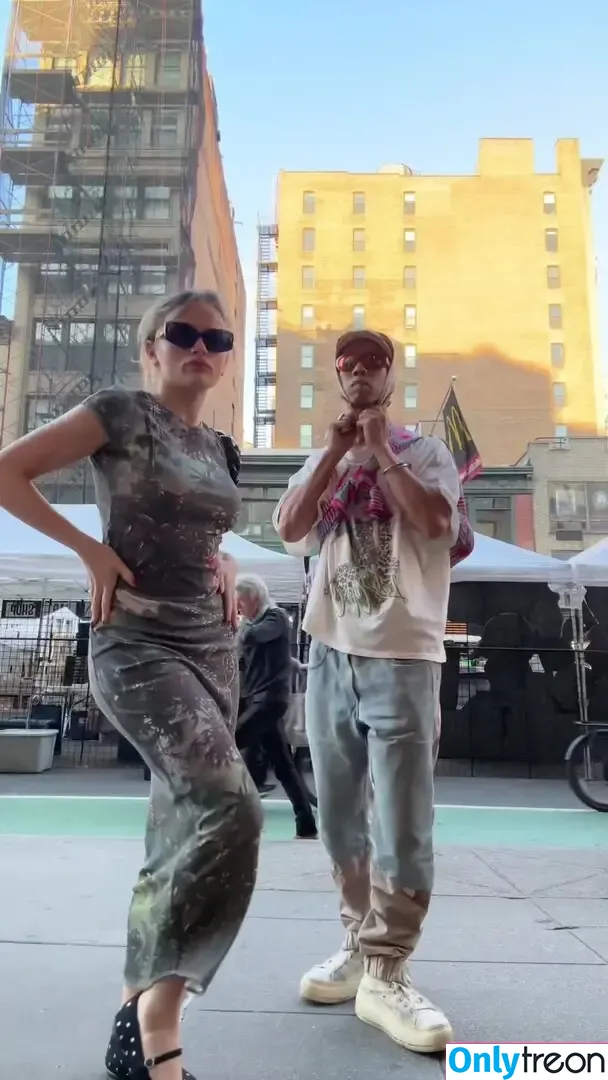 joey_king голая photo #1466 (iam_jaygarcia / joeyking)