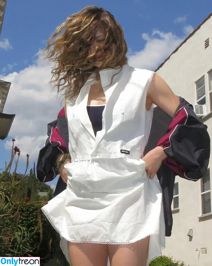 joey_king nude photo #1931 (iam_jaygarcia / joeyking)