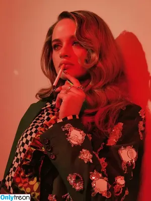 joey_king / iam_jaygarcia / joeyking фото голая #2017
