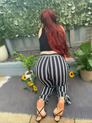 JoeyofArches / joeyscotcurves nude photo #0051