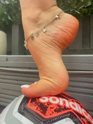 JoeyofArches / joeyscotcurves nude photo #0067